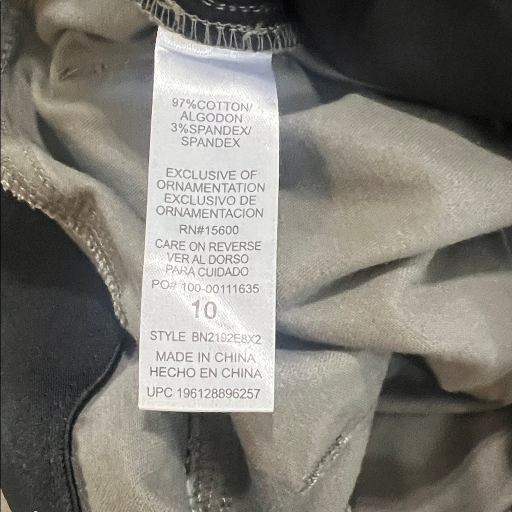Democracy Gray High Rise Pants 👖 - Picture 3 of 4